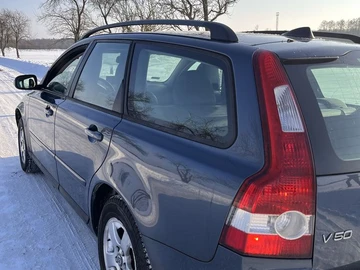 Авто Volvo V50 2006 № 8408089