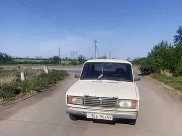 Авто ВАЗ 2107 1996 № 8408165