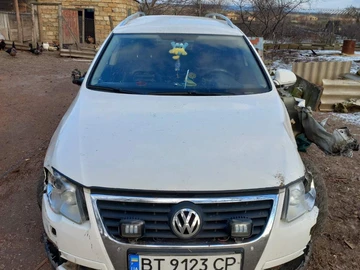 Авто Volkswagen Passat Hatchback 2010 № 8408202