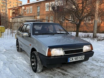 Авто ВАЗ 2109 1990 № 8408204