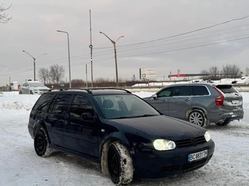 Авто Volkswagen Golf 2001 № 8408282