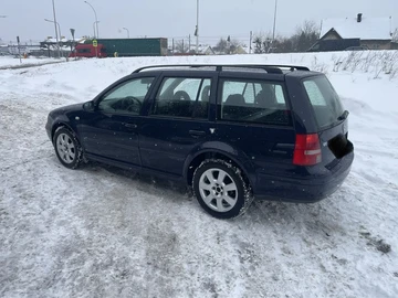 Авто Volkswagen Golf 2003 № 8408978