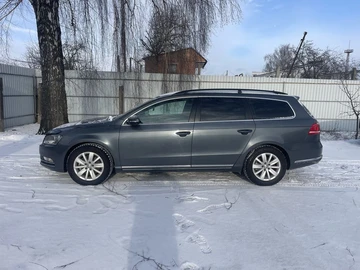 Авто Volkswagen Passat Variant 2012 № 8409062