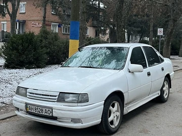 Авто Opel Vectra 1989 № 8409196