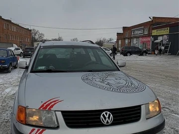 Авто Volkswagen Passat Hatchback 1999 № 8409204