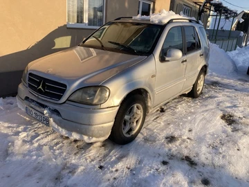 Авто Mercedes Ml Серия 2000 № 8409438