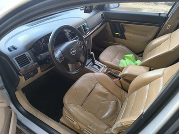 Авто Opel Vectra 2004 № 8409574