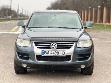 Авто Volkswagen Touareg 2004 № 8409616