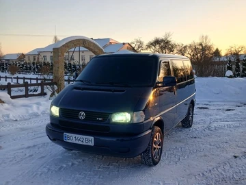Авто Volkswagen Transporter 2000 № 8409705