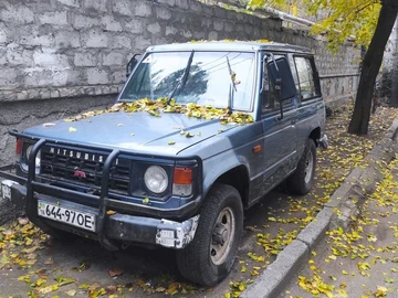 Авто Mitsubishi Pajero 1986 № 8409914