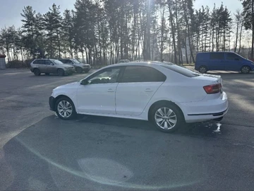 Авто Volkswagen Jetta 2015 № 8410444