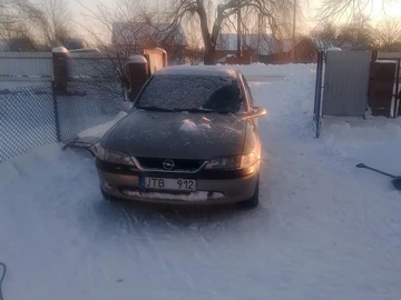 Авто Opel Vectra 1996 № 8410699