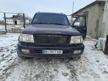 Авто Toyota Land Cruiser 100 2000 № 8410701