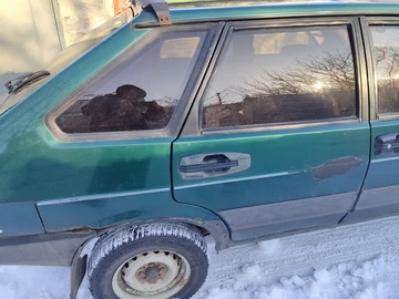 Авто ВАЗ 2109 1995 № 8411265