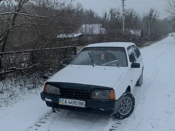 Авто ВАЗ 21081 1989 № 8411315
