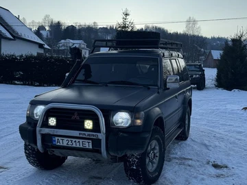 Авто Mitsubishi Pajero 1995 № 8411546