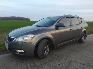 Авто KIA Cee X27 D 2009 № 8411901