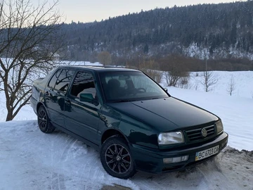 Авто Volkswagen Vento 1996 № 8412244