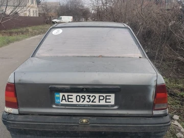 Авто Opel Kadett 1988 № 8412362