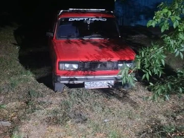 Авто ВАЗ 2105 1982 № 8412501