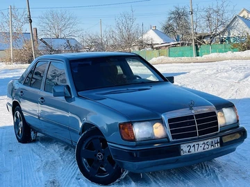 Авто Mercedes W124 1985 № 8412739