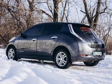 Авто Nissan Leaf 2013 № 8413358