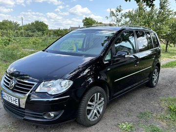 Авто Volkswagen Touran 2008 № 8413367