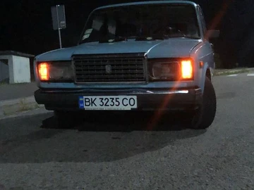 Авто ВАЗ 2107 1991 № 8413801