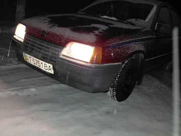 Авто Opel Kadett 1986 № 8414050