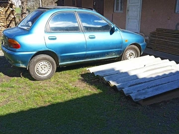 Авто Mazda 121 1992 № 8414381