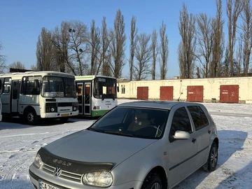 Авто Volkswagen Golf 1999 № 8414436