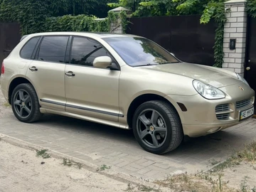 Авто Porsche Cayenne 2006 № 8414448