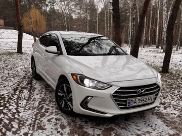 Авто Hyundai Elantra 2016 № 8415048
