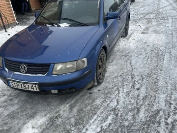 Авто Volkswagen Passat Variant 2000 № 8415077