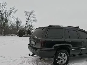Авто Jeep Grand Cherokee 2004 № 8415107
