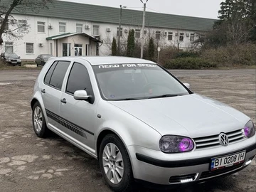 Авто Volkswagen Golf 2000 № 8415110