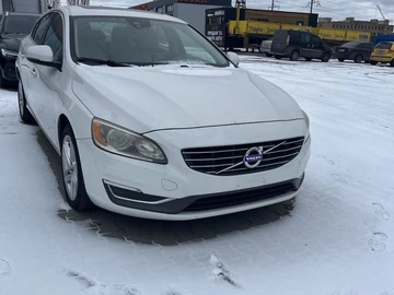 Авто Volvo S60 2014 № 8415116
