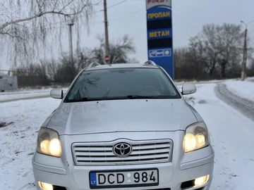 Авто Toyota Avensis 2004 № 8415315