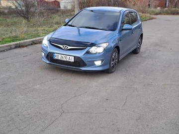 Авто Hyundai I30 2010 № 8415412