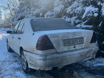 Авто Mercedes 250 1995 № 8415419