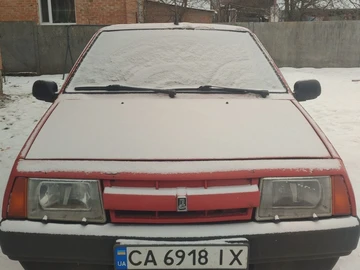 Авто ВАЗ 2109 1989 № 8415427