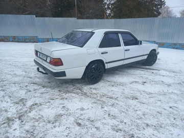 Авто Mercedes E Серия 1988 № 8415440