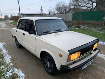 Авто ВАЗ 2105 1987 № 8415842