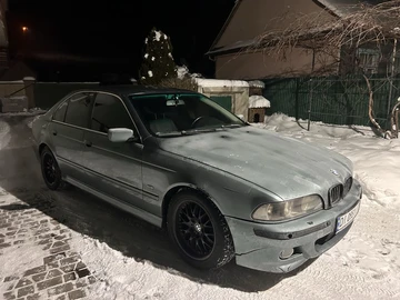 Авто BMW 5 Серия 2002 № 8416219