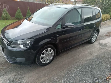 Авто Volkswagen Touran 2013 № 8416221
