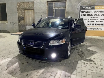 Авто Volvo V50 2012 № 8416576