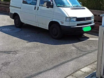 Авто Volkswagen Transporter 2000 № 8416645