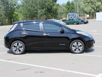 Авто Nissan Leaf 2014 № 8416664