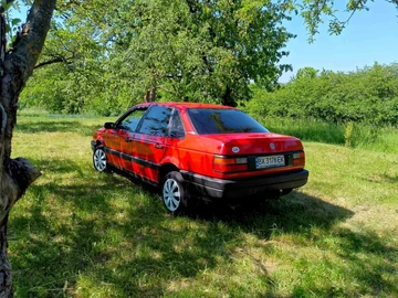 Авто Volkswagen Passat Sedan 1991 № 8417281