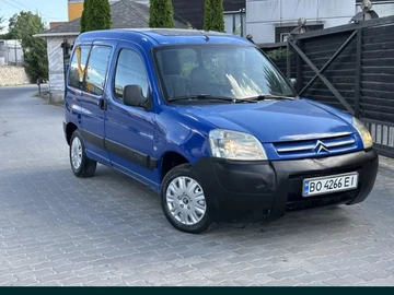 Авто Citroen Berlingo 2004 № 8417411
